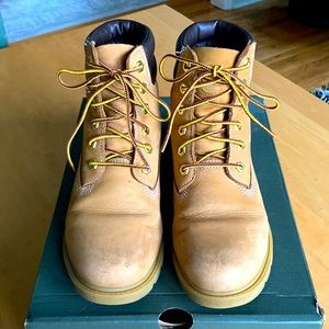 Timberland Linden Woods Boots Women’s sz 6.5 GUC Waterproof Tims